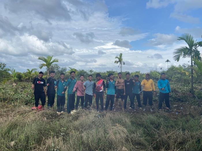 MAN 2 Tanjab Timur Budayakan Goro untuk Tingkatkan Kepedulian terhadap Madrasah.