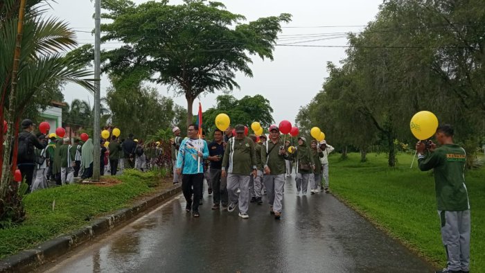Civitas MAN 2 Tanjung Jabung Timur Ikuti Jalan Sehat Kerukunan dalam Rangka HAB Kemenag ke-80 Tahun 2026