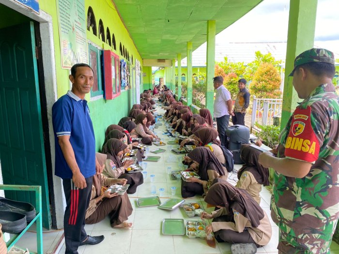 Kesan Pertama Siswa MAN 2 Tanjung Jabung Timur Terima Program MBG