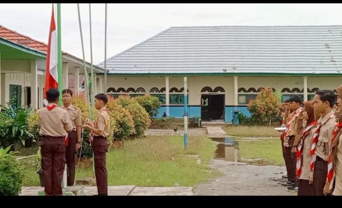 PERINGATI HARI PAHLAWAN: MOMENTUM UNTUK MENINGKATKAN SEMANGAT BELAJAR 