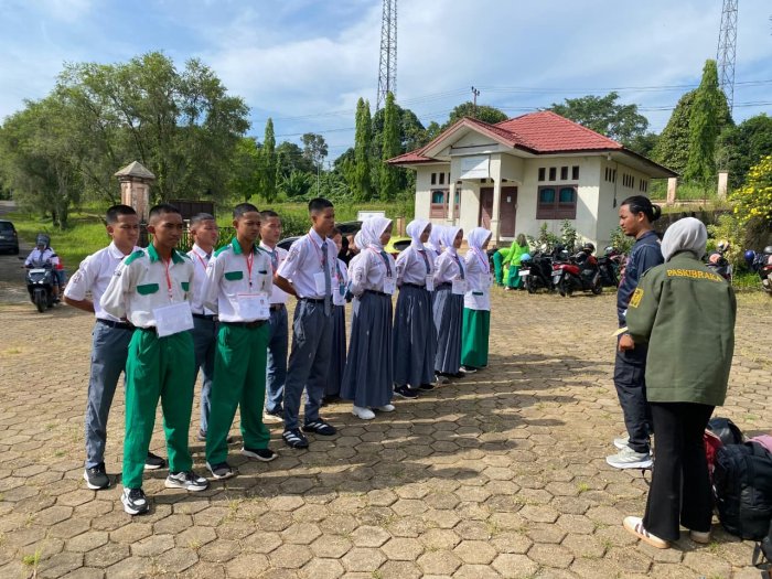 Tiga Siswa Terbaik MAN 2 Tanjung Jabung Timur Ikuti Seleksi Paskibraka Tingkat Kabupaten