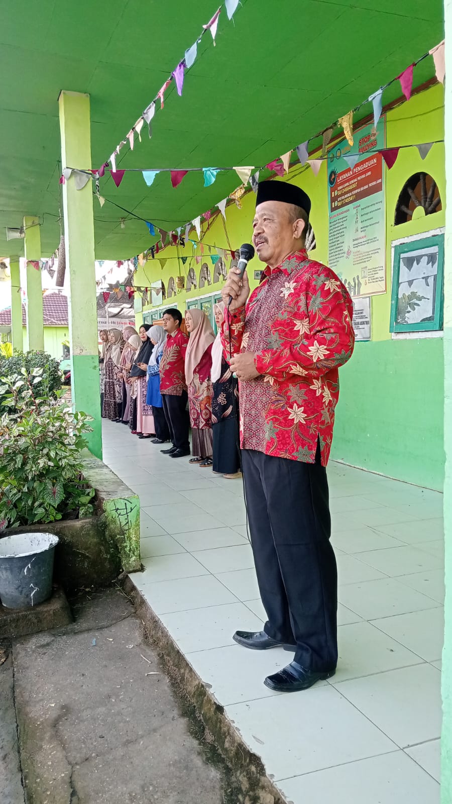 Hari Pertama Masuk Madrasah, MAN 2 Gelar Halal Bihalal Penuh Kehangatan