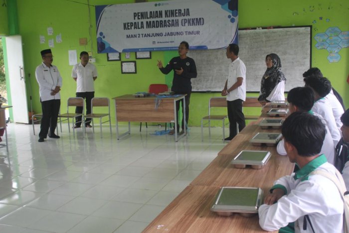 Hari Pertama Pelaksanaan MBG di MAN 2 Tanjung Jabung Timur Disambut Antusias Siswa
