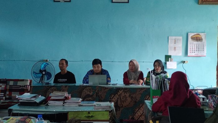 Optimalkan Evaluasi dan Persiapan Tahun Ajaran Baru, Kepala MAN 2 Tanjung Jabung Timur Pimpin Rapat Akhir Tahun