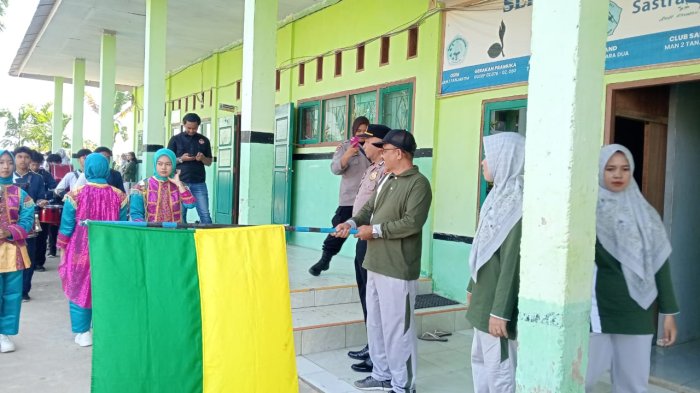 Parade Peserta Meriahkan Pembukaan KOMPASI di MAN 2 Tanjab Timur