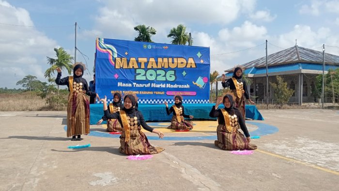 Gali Potensi Sejak Dini, Peserta Matamuda MAN 2 Tanjab Timur Unjuk Gigi di Ajang Kreasi Seni OSIM Gali Potensi Sejak Dini, Peserta Matamuda MAN 2 Tanjab Timur Unjuk Gigi di Ajang Kreasi Seni OSIM