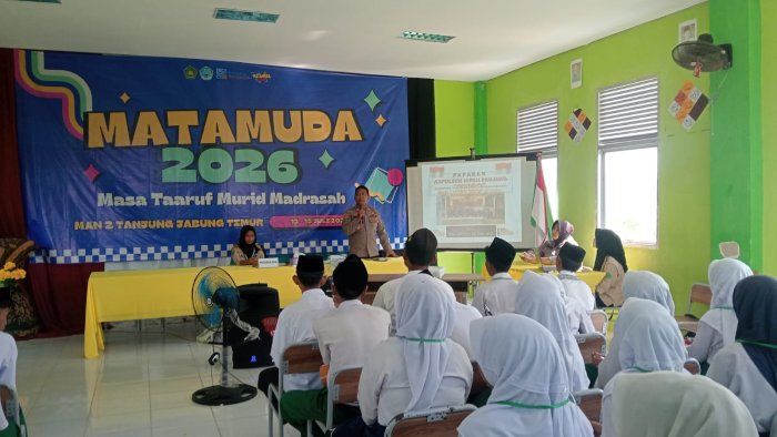 Antisipasi Kenakalan Remaja, Kapolsek Nipah Panjang Berikan Penyuluhan di MATAMUDA MAN 2 Tanjung Jabung Timur Antisipasi Kenakalan Remaja, Kapolsek Nipah Panjang Berikan Penyuluhan di MATAMUDA MAN 2 Tanjung Jabung Timur