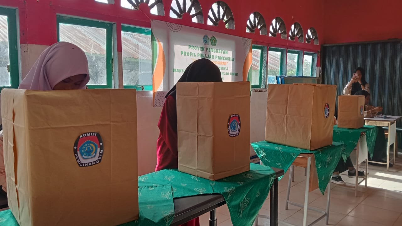 Paslon 01 Unggul dalam Pilusma MAN 2 Tanjung Jabung Timur
