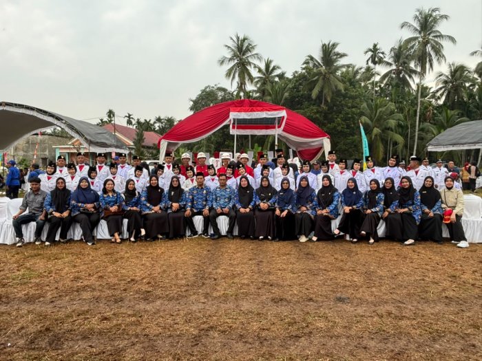 Lima Siswa MAN 2 Tanjab Timur Sukses Jalankan Tugas Paskibraka Kecamatan Nipah Panjang