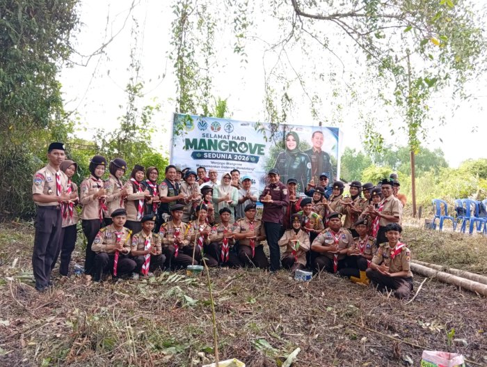 Anggota Pramuka MAN 2 Tanjung Jabung Timur Ikuti Peringatan Hari Mangrove Sedunia di Nipah Panjang Anggota Pramuka MAN 2 Tanjung Jabung Timur Ikuti Peringatan Hari Mangrove Sedunia di Nipah Panjang