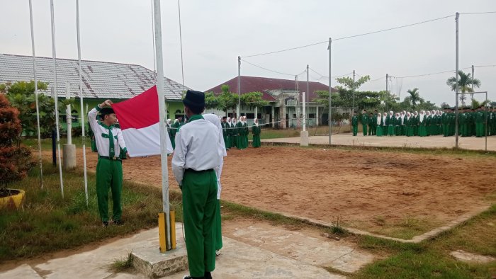 Upacara Bendera Setiap Hari Senin Wujud Nasionalisme Siswa