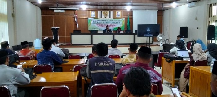 Kepala MAN 2 Tanjung Jabung Timur dan Operator EMIS Ikuti Rapat Koordinasi di Kemenag Kepala MAN 2 Tanjung Jabung Timur dan Operator EMIS Ikuti Rapat Koordinasi di Kemenag