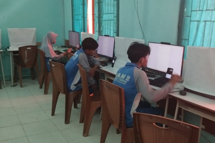 Harumkan Nama Madrasah, Tiga Siswa MAN 2 Tanjung Jabung Timur mengikuti Olimpiade Literasi Kebangsaan