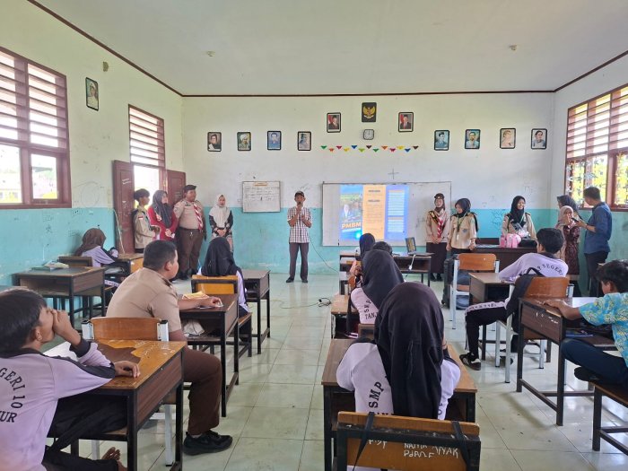 Jemput Bola, Panitia PMBM MAN 2 Tanjung Jabung Timur Gelar Sosialisasi di SMPN 10