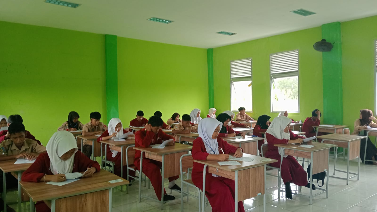 MAN 2 Tanjabtim Selenggarakan Asesmen Sumatif Akhir Semester dengan Lancar